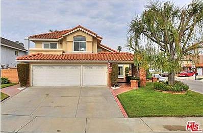 3rd image of 2670 Hackberry Cir