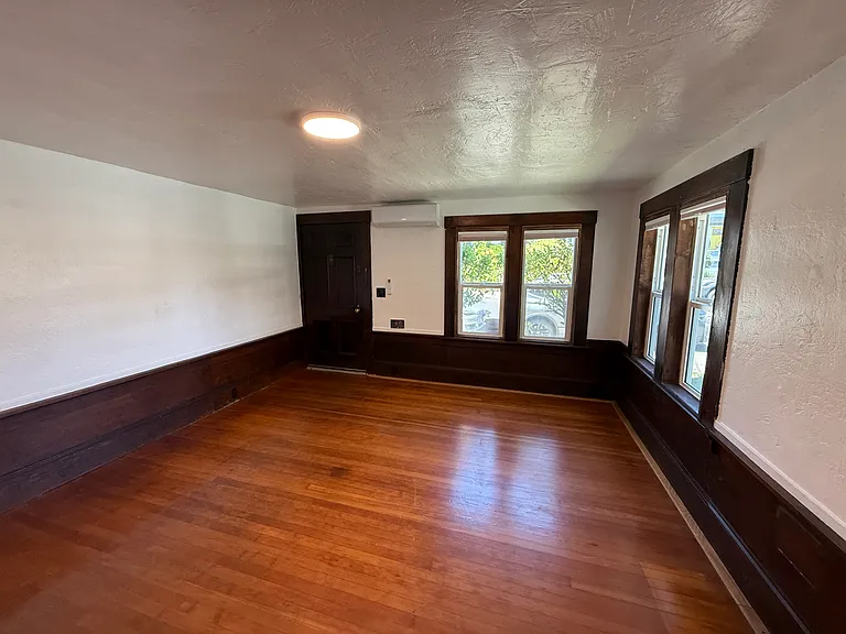 1012 Oak St #A — Photo 3