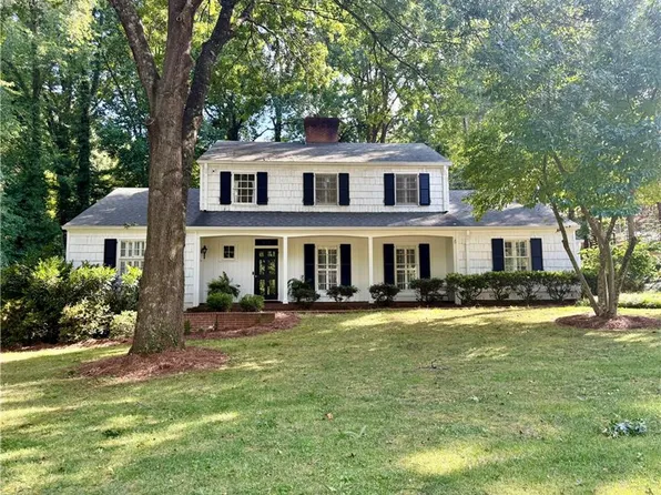 612 Peachtree St, Lexington, NC 27292