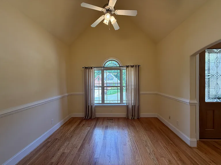 1340 Stonecroft Ct — Photo 7