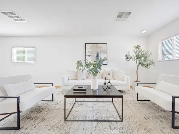 305 Bluffdale St, Monterey Park, CA 91755