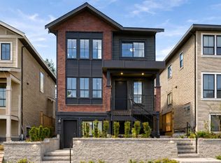 9312 Ebor Rd, Delta, BC V4C4R3