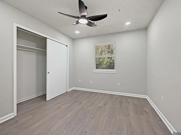 8724 Metairie Dr — Photo 9