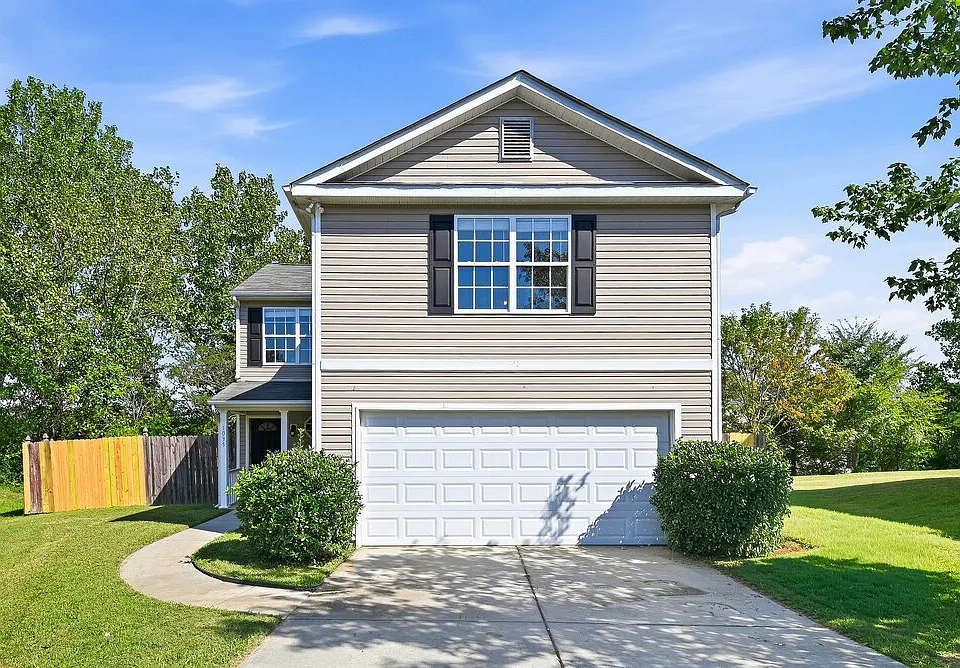1035 Clover Gap Dr