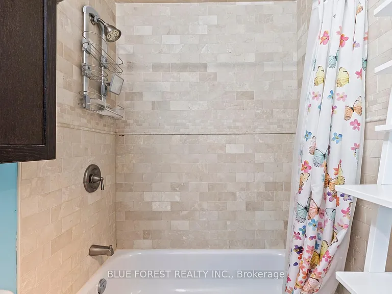 1600 Adelaide St N #608 — Photo 23