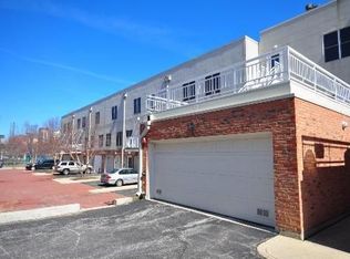 51 W 15th St APT A1, Chicago, IL 60605