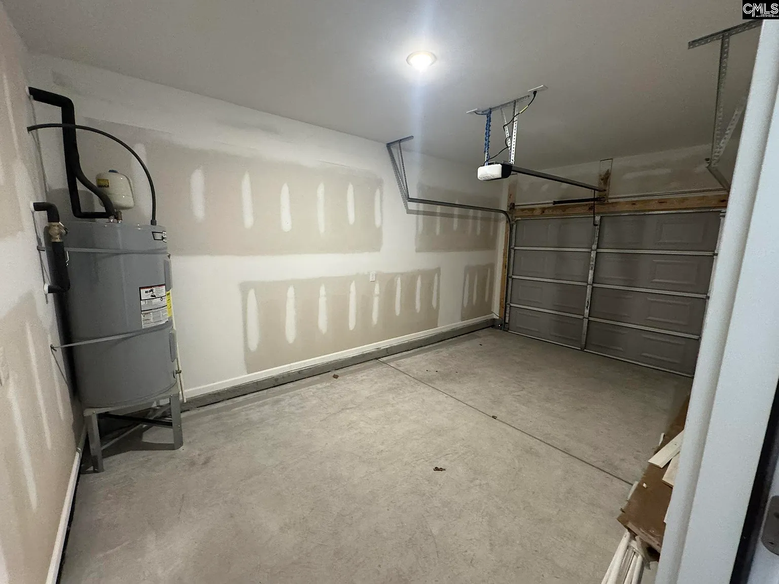 3 bed, 1362 sqft, $1,895 — Photo 3