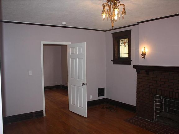 3rd image of 4509 S Grand Blvd #A
