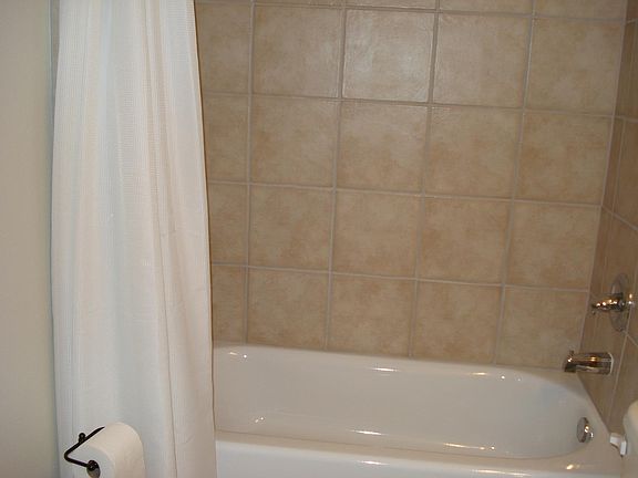 4th image of 3300 Canal St