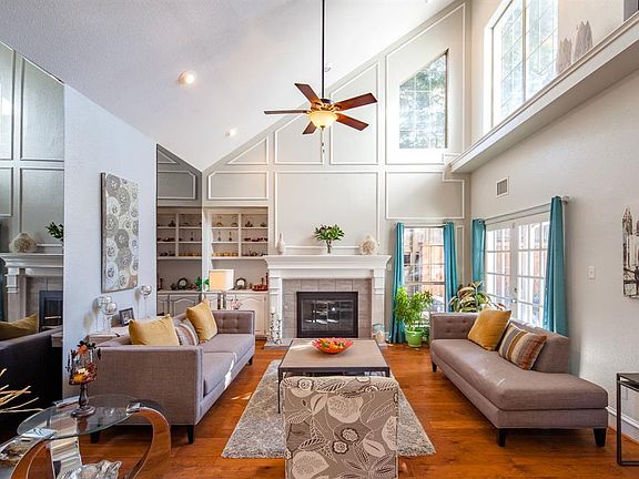 3rd image of 200 Sherwood Ct