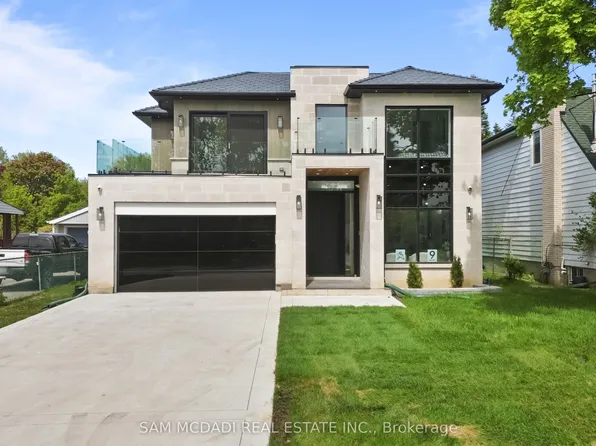 9 Earl St, Mississauga, ON L5M 1N6