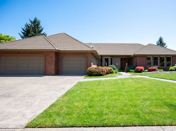 2063 Musket St, Eugene, OR 97408