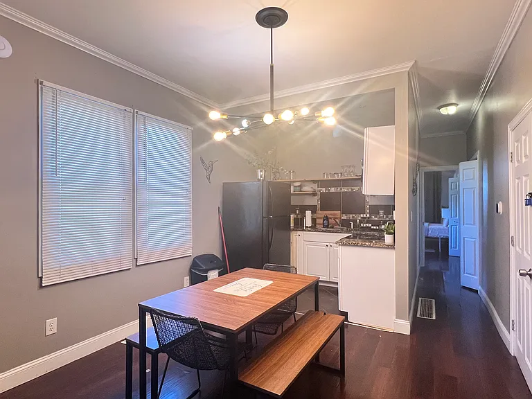 2407 N Capitol Ave #1 — Photo 8