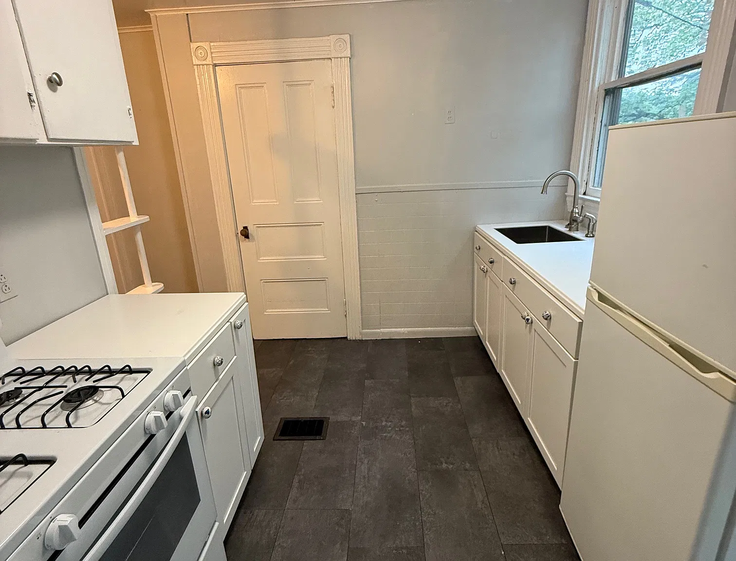 1 bed, $1,195 — Photo 3