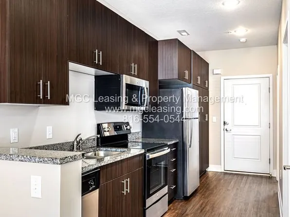 5711 NE 80th Ter Unit 3E, Kansas City, MO 64119