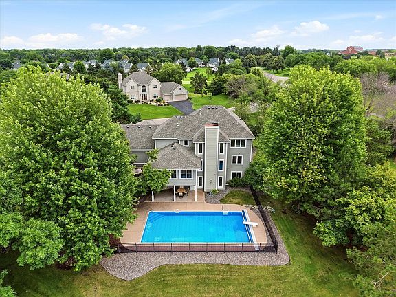 4th image of 9743 Wellington Ln