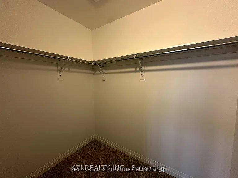 27 Samuel Ave — Photo 8