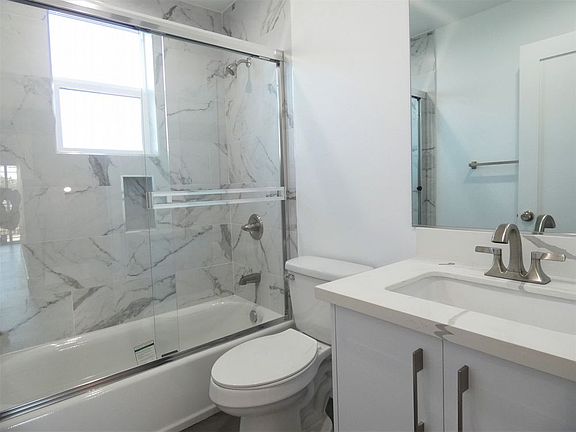 5th image of 1818 Thurman Ave