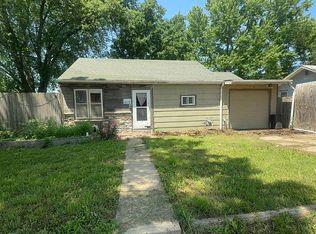 115 N 10th St, Council Grove, KS 66846