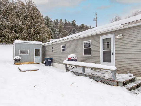 554 Hemlock Rd, Saint George, VT 05495