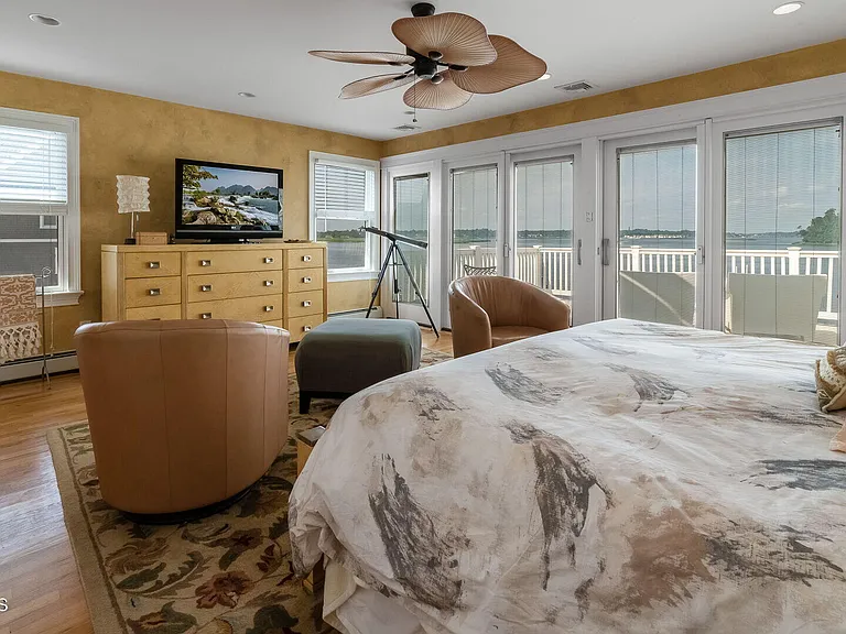 406 Ocean Ave — Photo 30