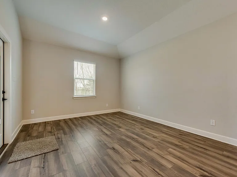 800 Jackel Dr — Photo 14