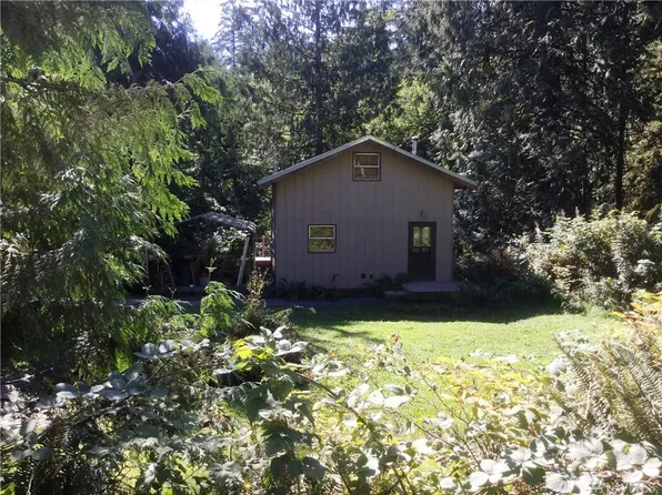 19532 Canyon Dr, Granite Falls, WA 98252