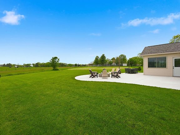 4th image of 15205 Wild Meadow Pl