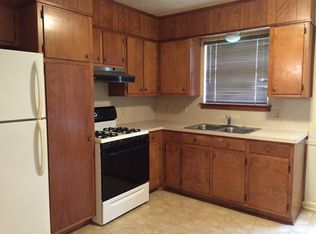 1125 Detroit Ave, Nederland, TX 77627