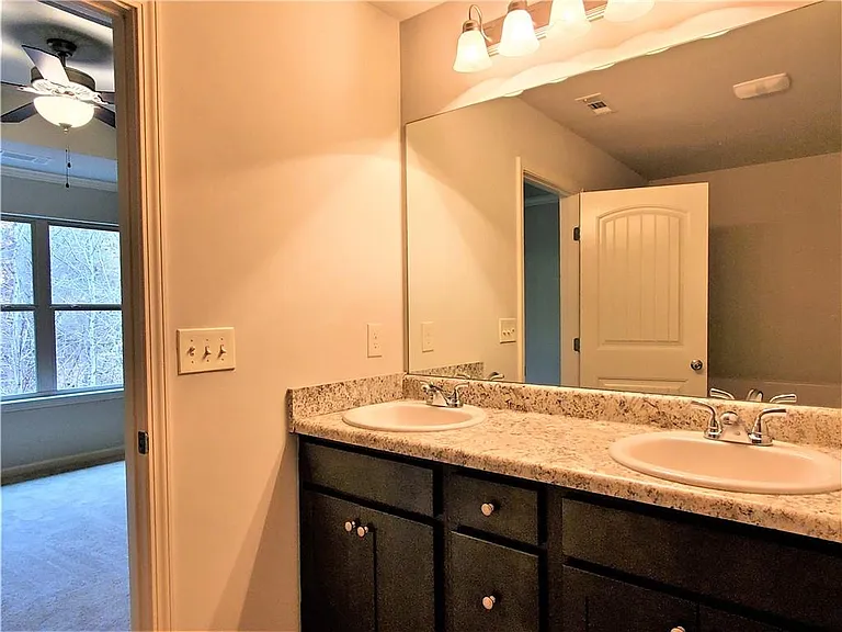 349 Turtle Creek Dr — Photo 12