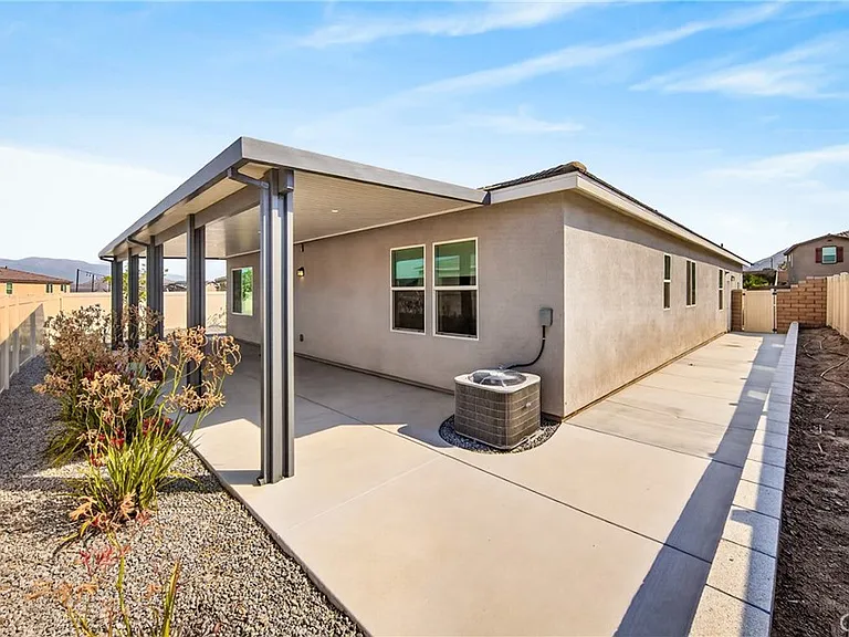 19459 Melogold Cir — Photo 22