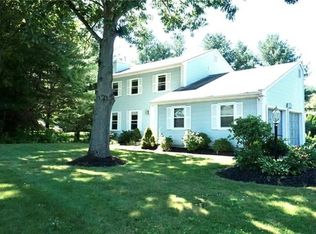 422 River St, Windsor, CT 06095