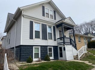 208 E Dover St #A, Milwaukee, WI 53207