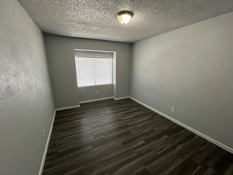 Unit Photo