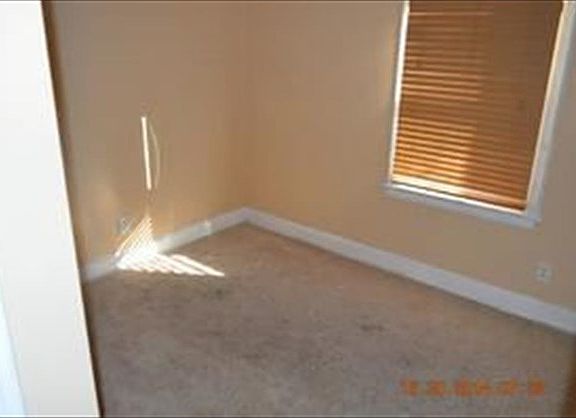 5th image of 1014 Maycliffe Pl