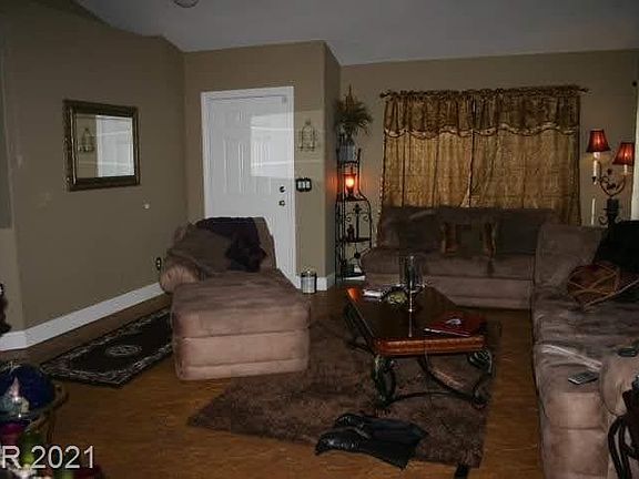 2nd image of 3829 Vidalia Ave