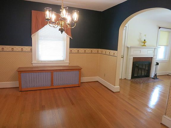 3rd image of 3512 Greenland Ave NW