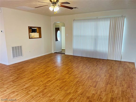 3rd image of 248 Chalmer Dr