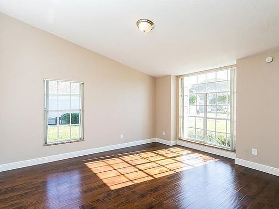 4th image of 3408 Brookwater Cir