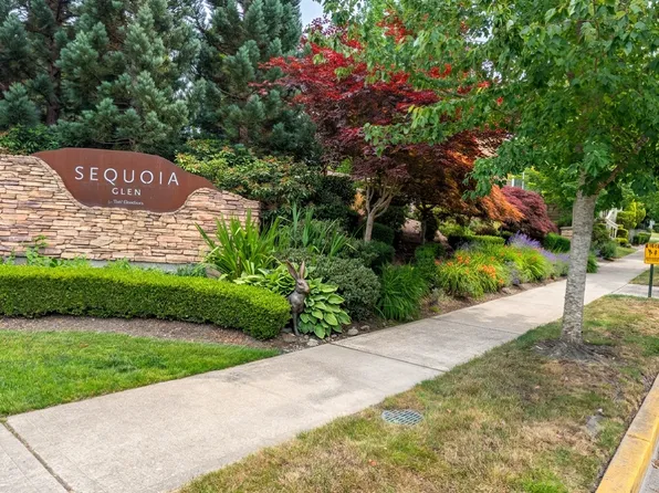 11497 158th Ave NE, Redmond, WA 98052