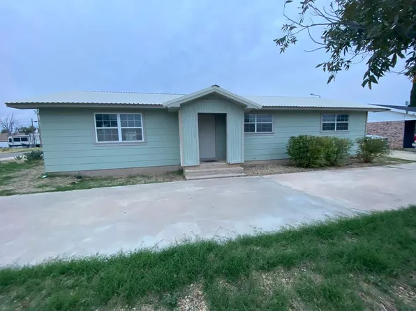 1410 Burleson, Mc Camey, TX 79752