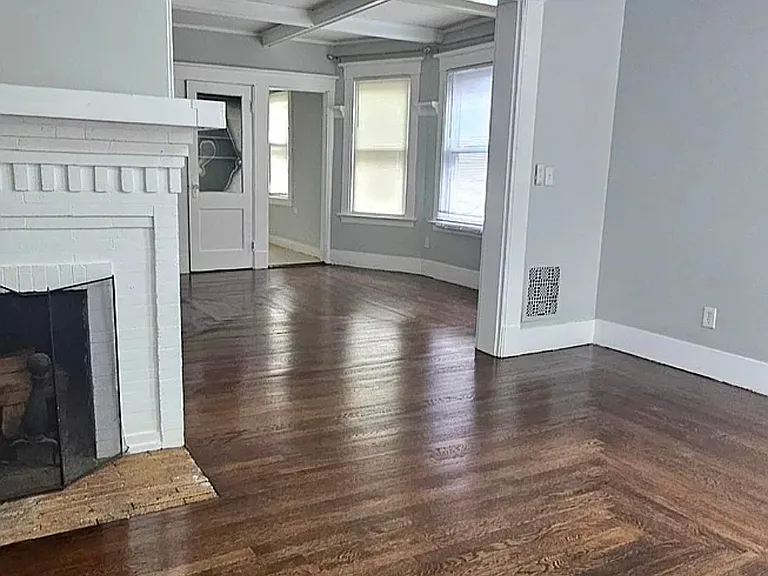 381 Norton St #2 — Photo 3