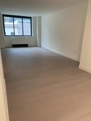 Rented by 280 Park Avenue South Realty | media 12