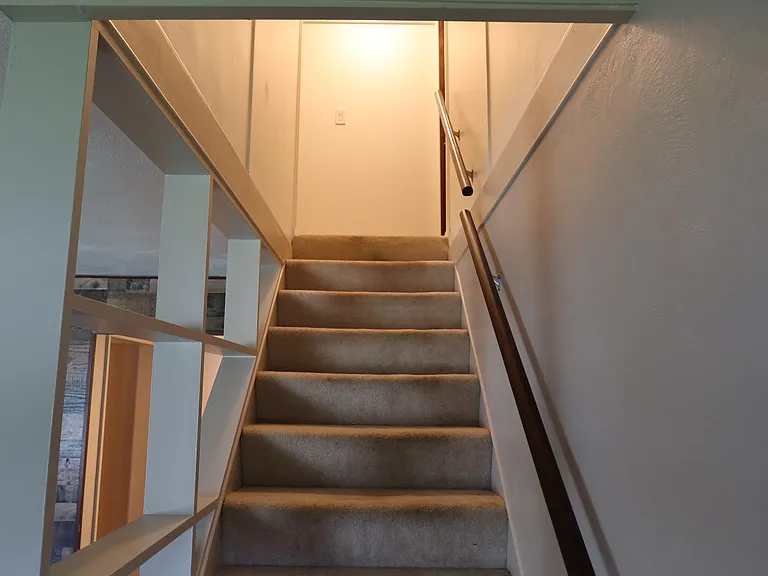 1637 Hanover St — Photo 16