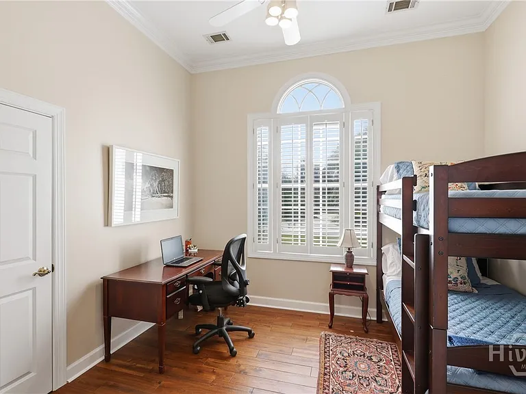 Palm Grove Ct — Photo 21