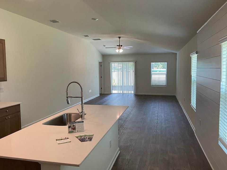 1st image of 19 Potterville Ln #1