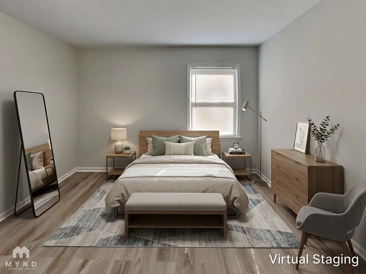 3 bed, 2.0 bath, 1327 sqft, $1,755 — Photo 3