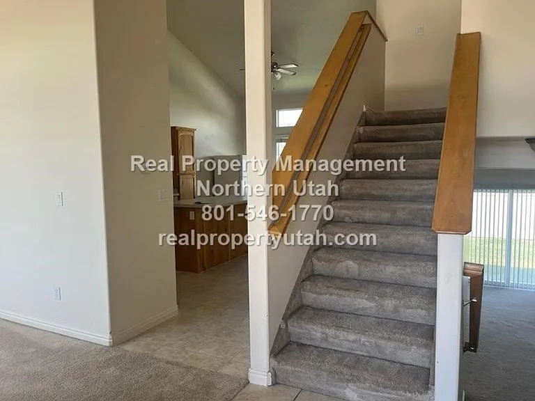 3120 W 525 N — Photo 11