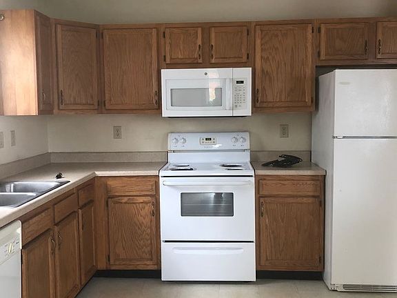5th image of 3800 Owasco Ln