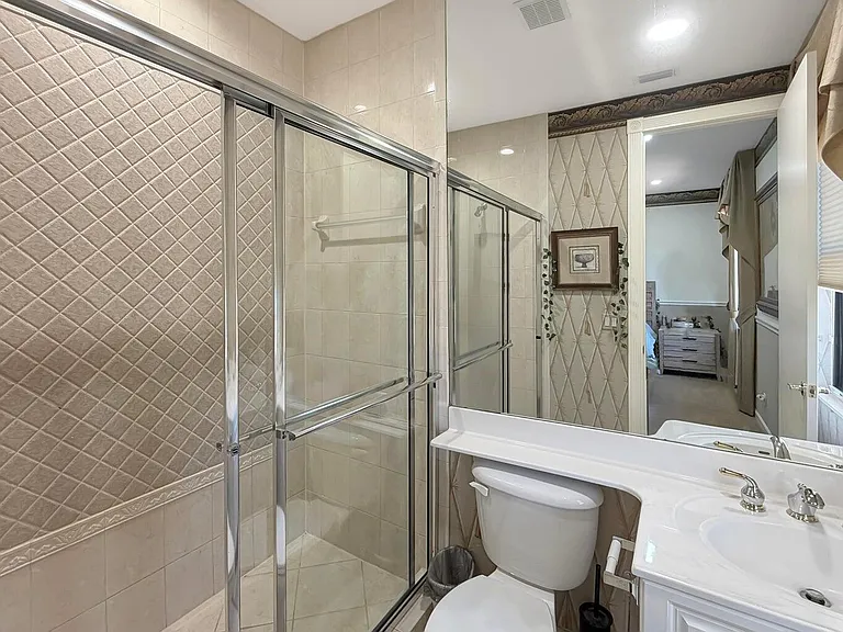 10891 Northgreen Dr — Photo 13